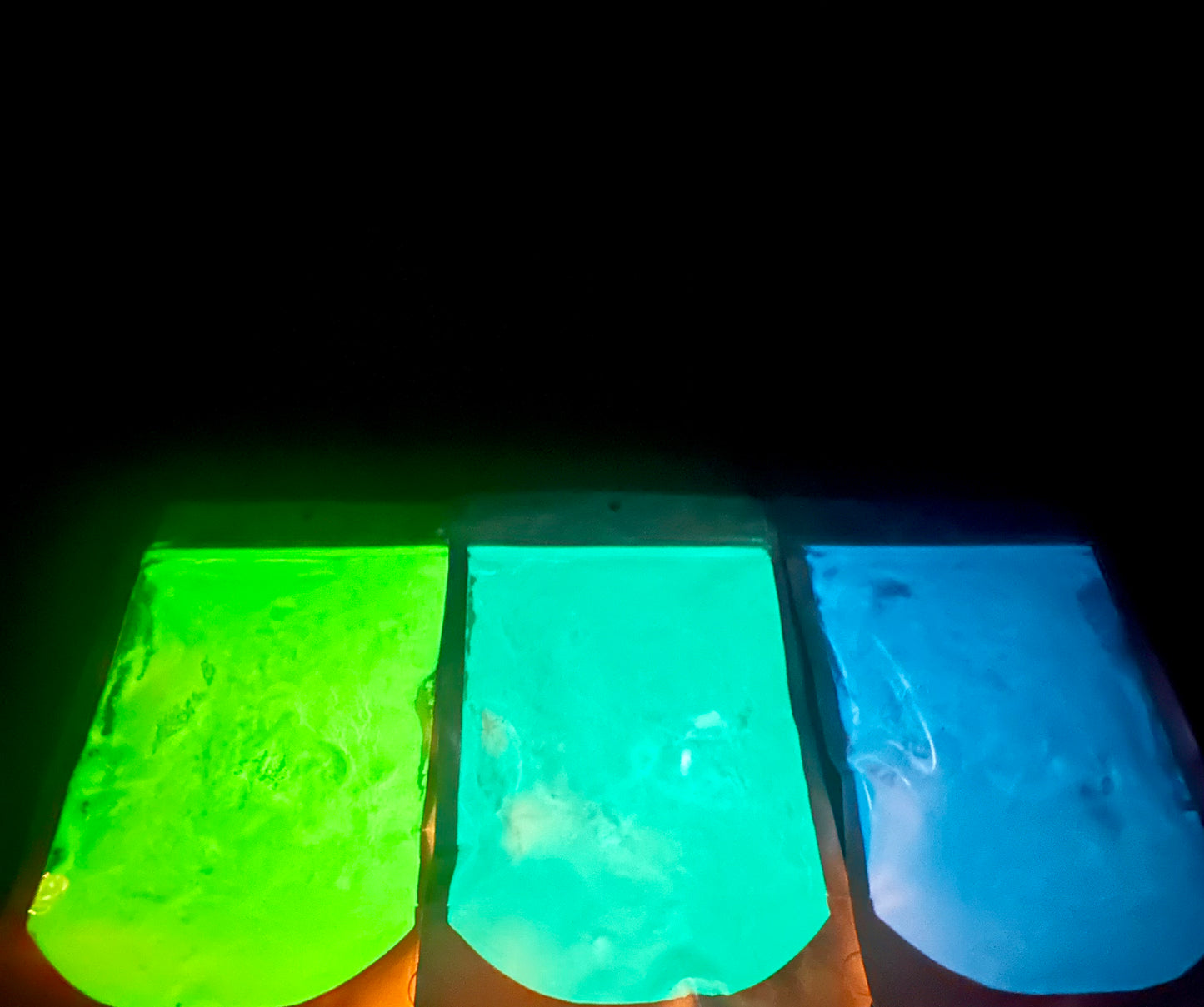 * Aurora Glow Pigment  LARGE